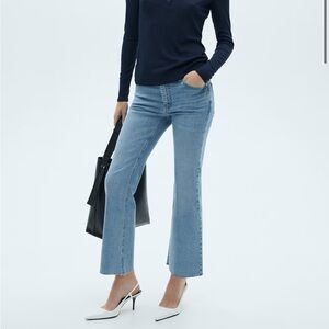 NWT Sienna Flared cropped jeans in medium blue